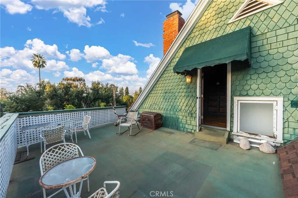 1228 S Center Street, Redlands, California 92373 home-pic-57